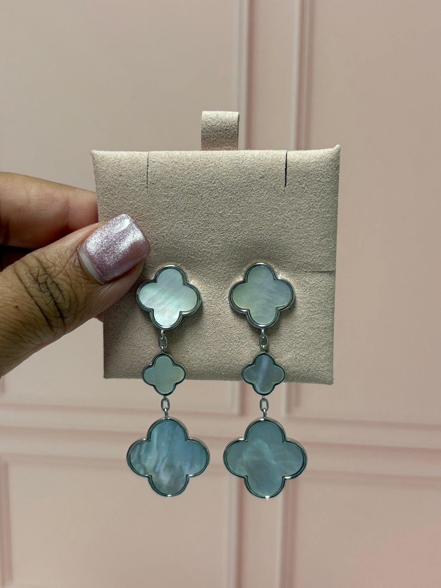 Van 3 earring 990
