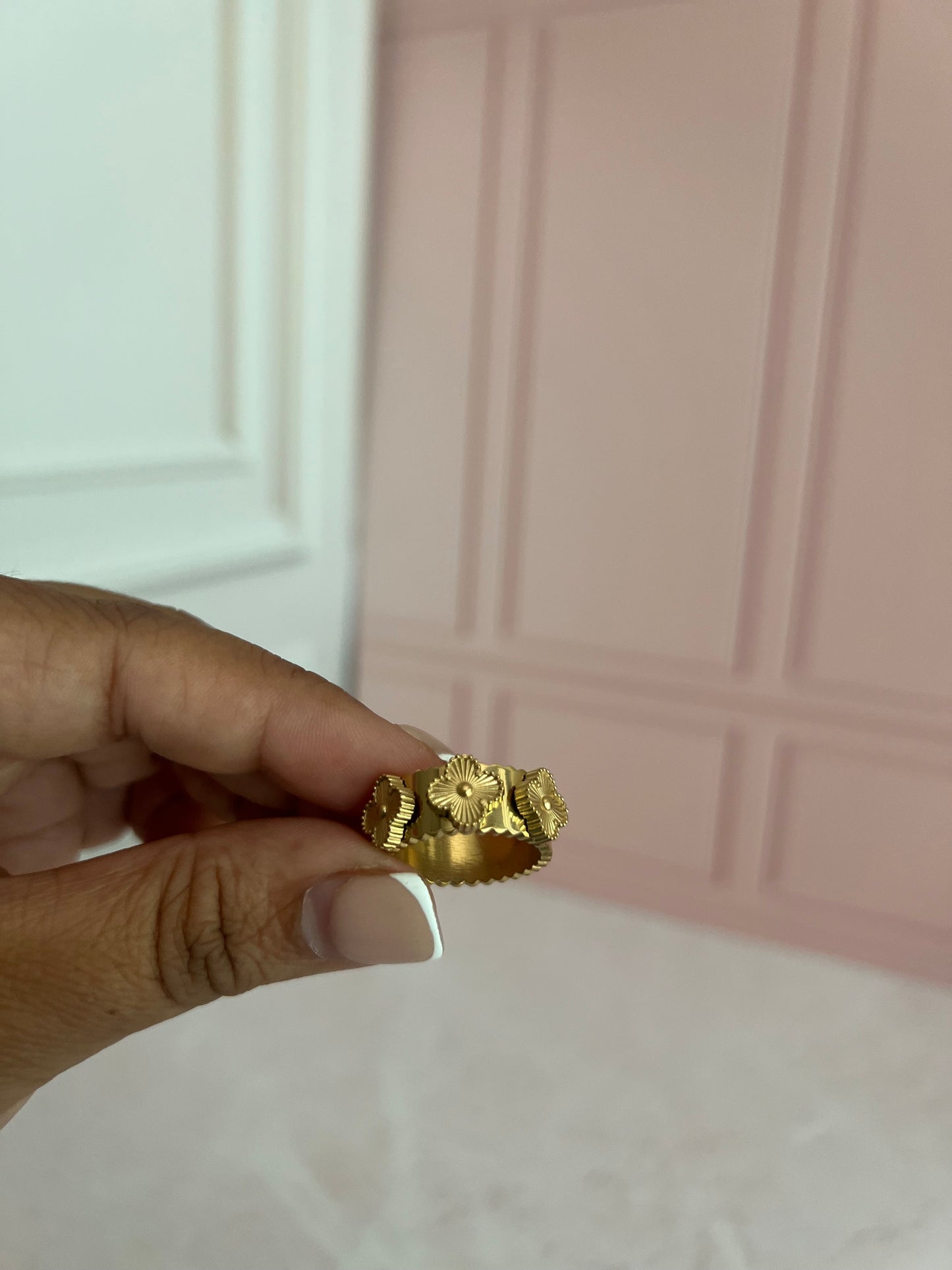 Van Gold Ring