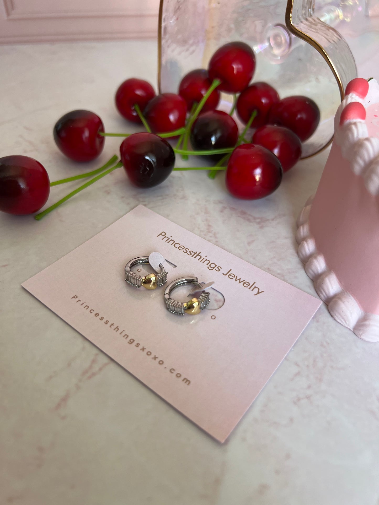 Mixed love hoops