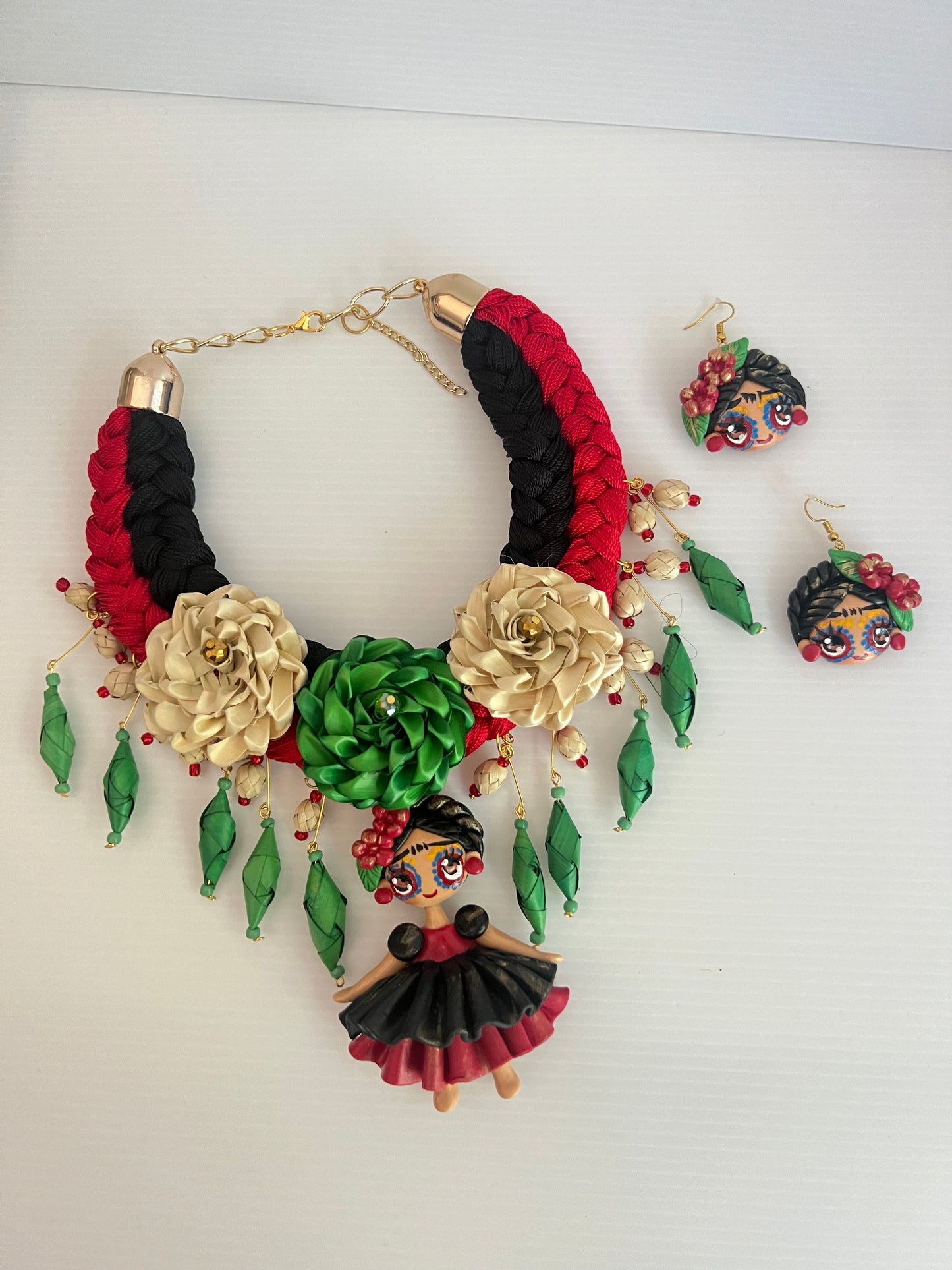 Alejandra Necklace Set Collar Y aretes