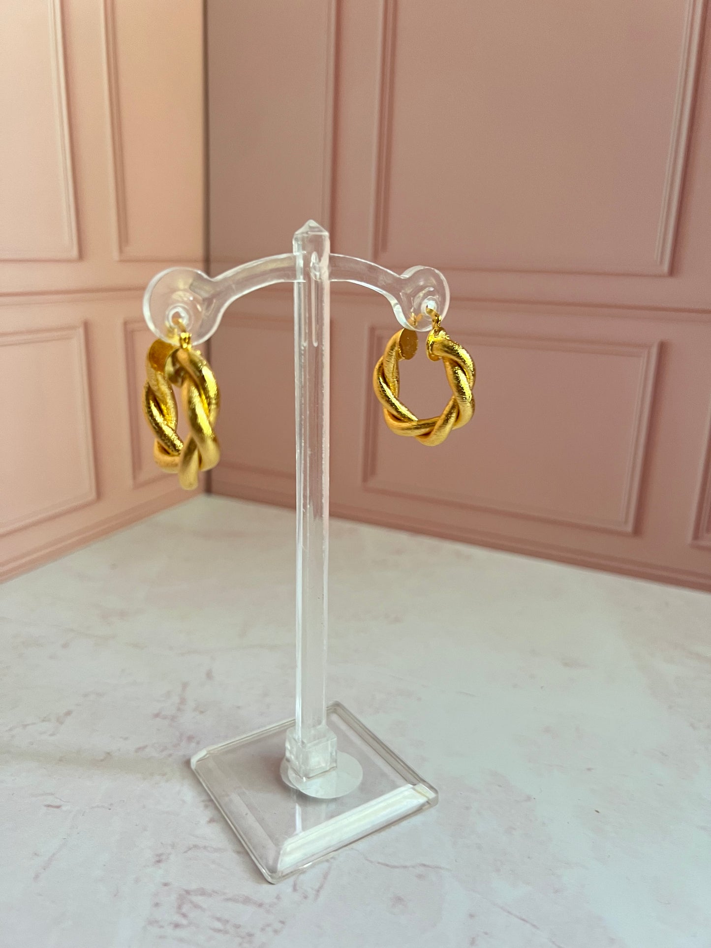 Twist Hoops