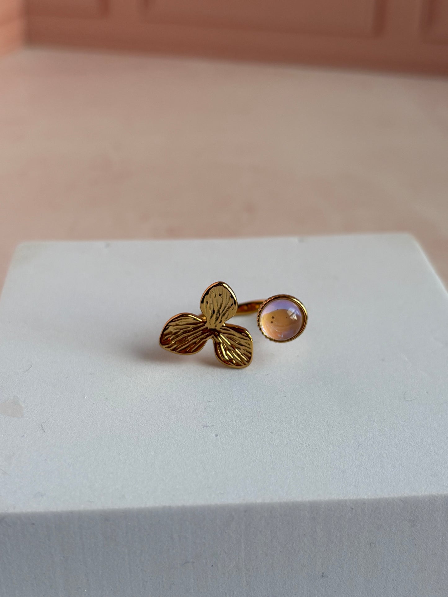 Tulip ring adjustable