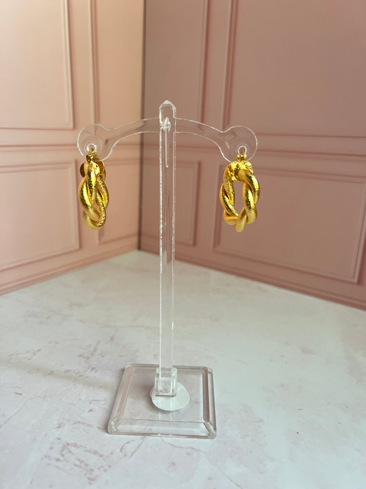 Twist Hoops