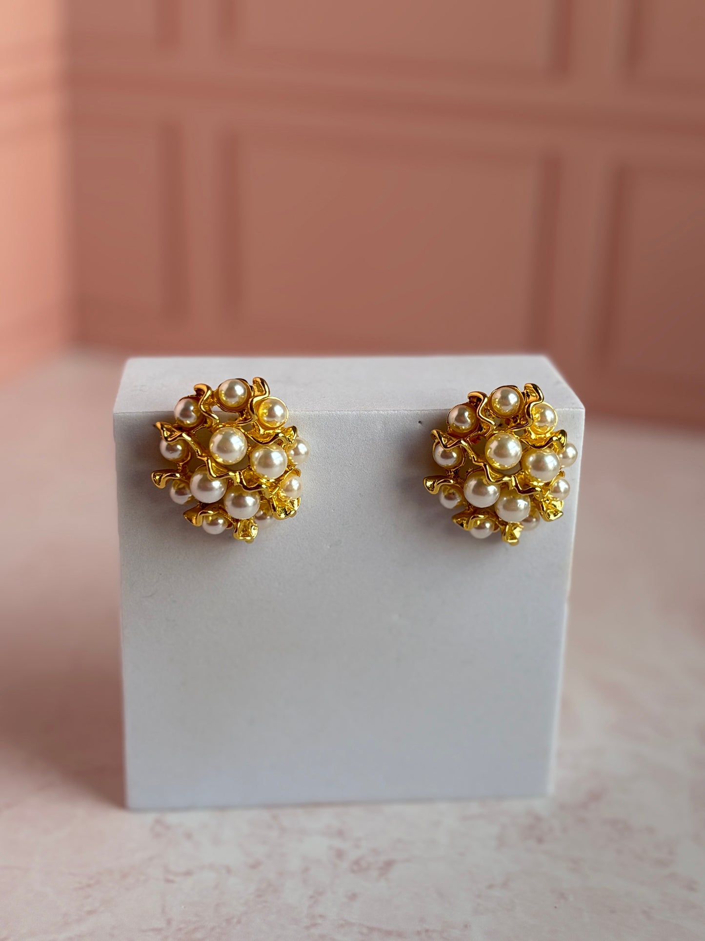 Blooming Pearls Earrings
