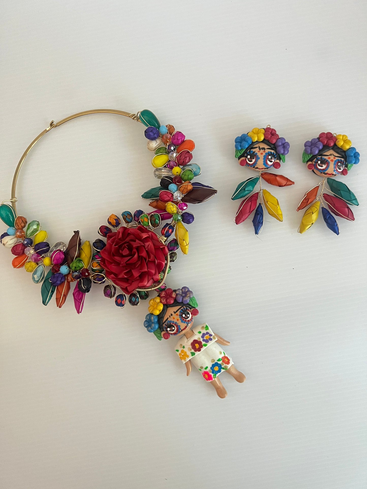 Rosa Necklace Set collar y aretes