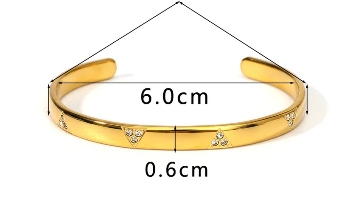 Gold Bangle Bracelet 01