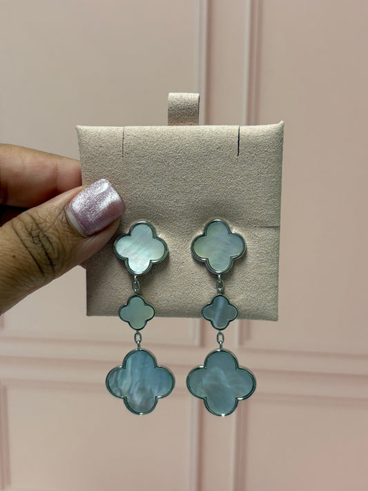 Van 3 earring 990