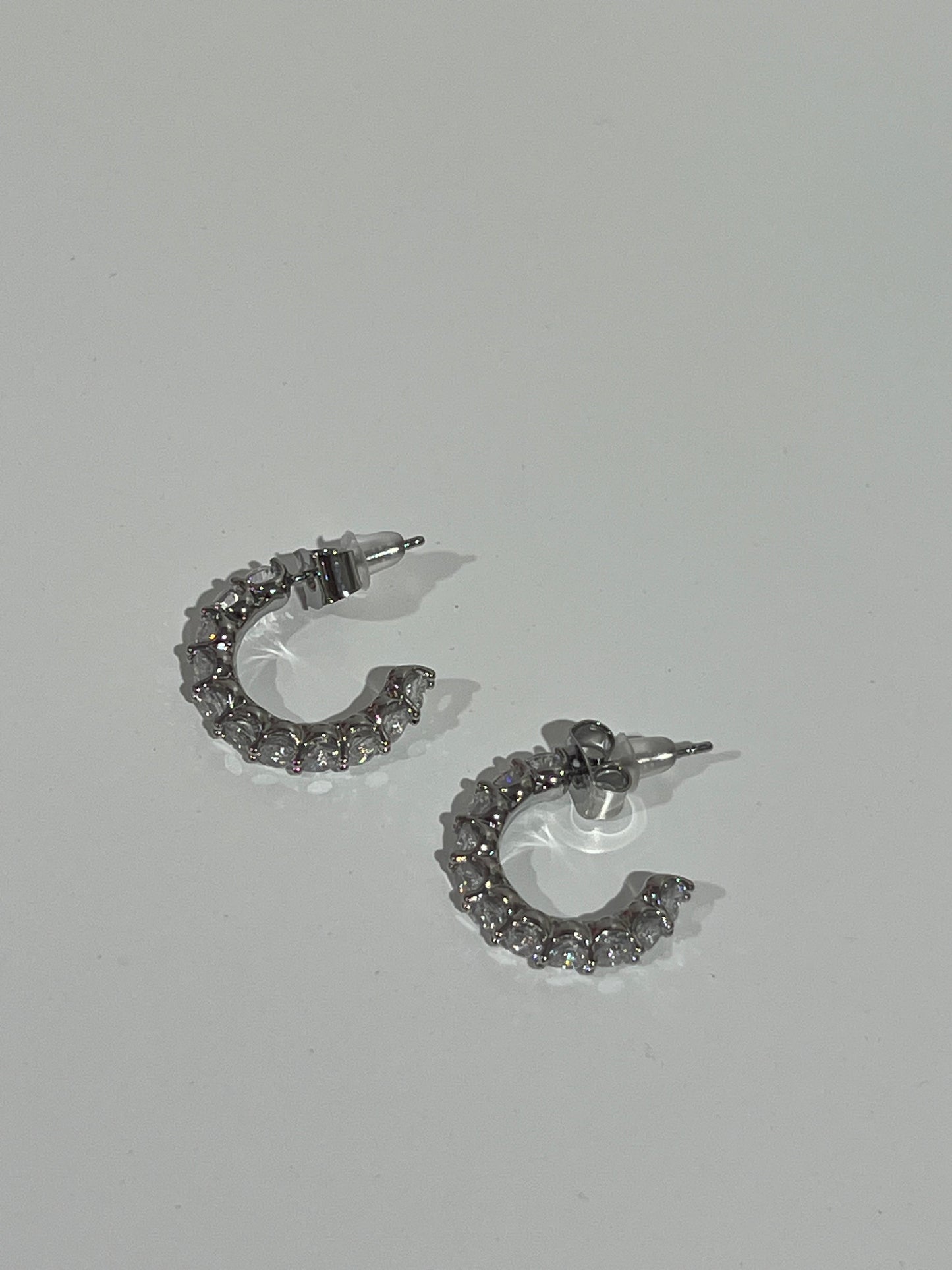 Rhinestone silver earring 01