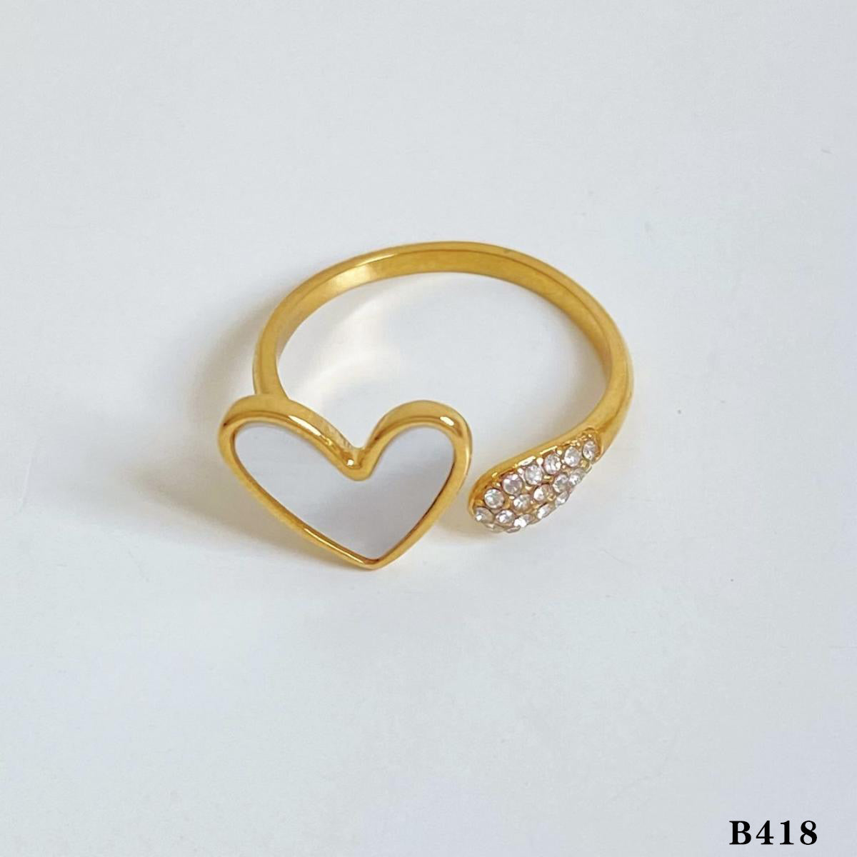 Gold heart sparkly ring